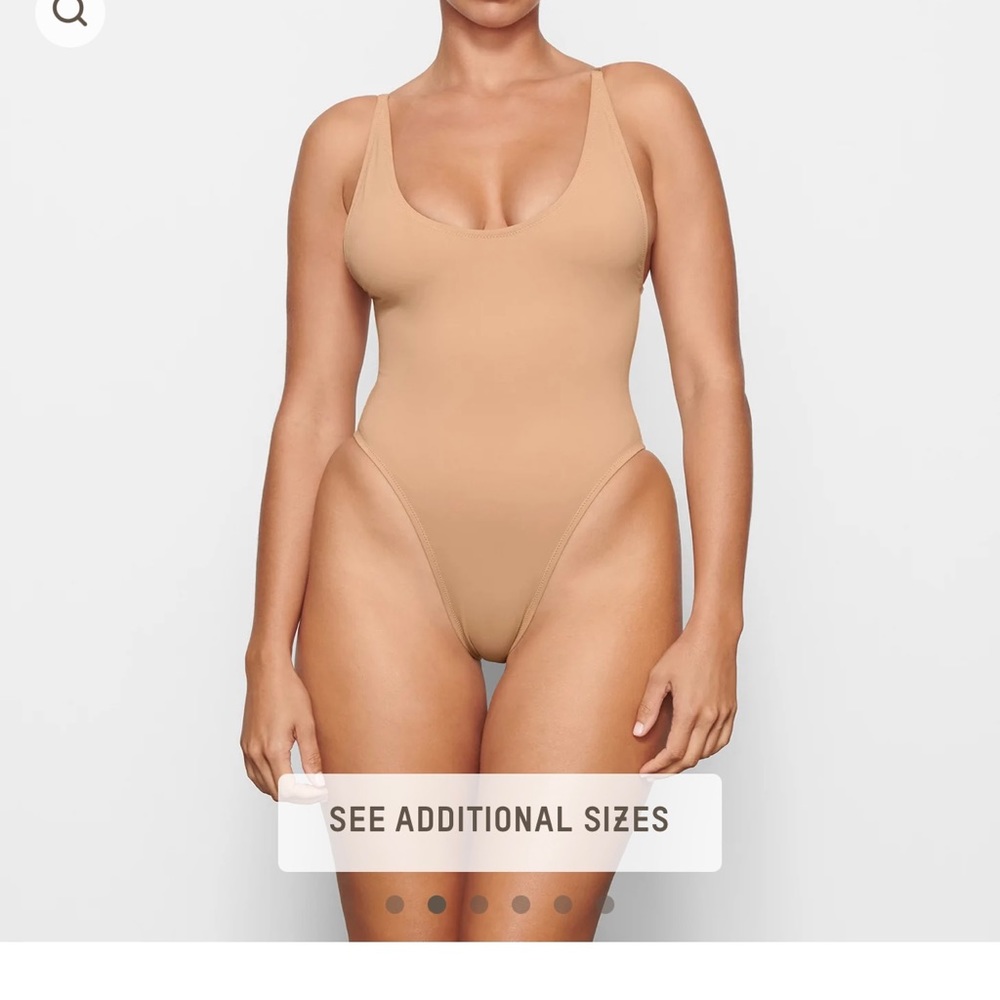 Skims Scoop Neck one piece - size Large, color ochre